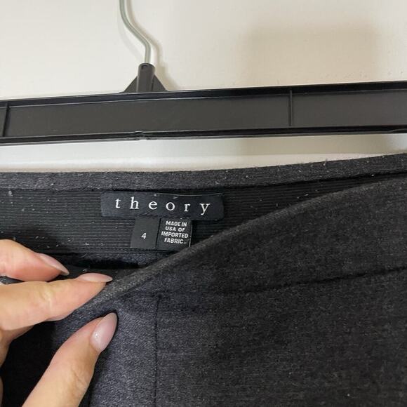 THEORY dark gray virgin wool knit pull on ankle pants size 4 - Picture 4 of 6